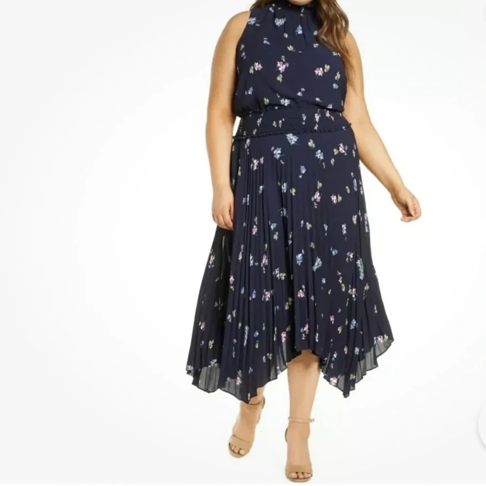 Vince Camuto Women's Navy Romantic Buds Ruffle Mock Neck Pleated Dress. Size 12.